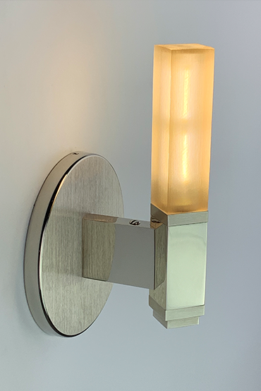 1 daci single sconce