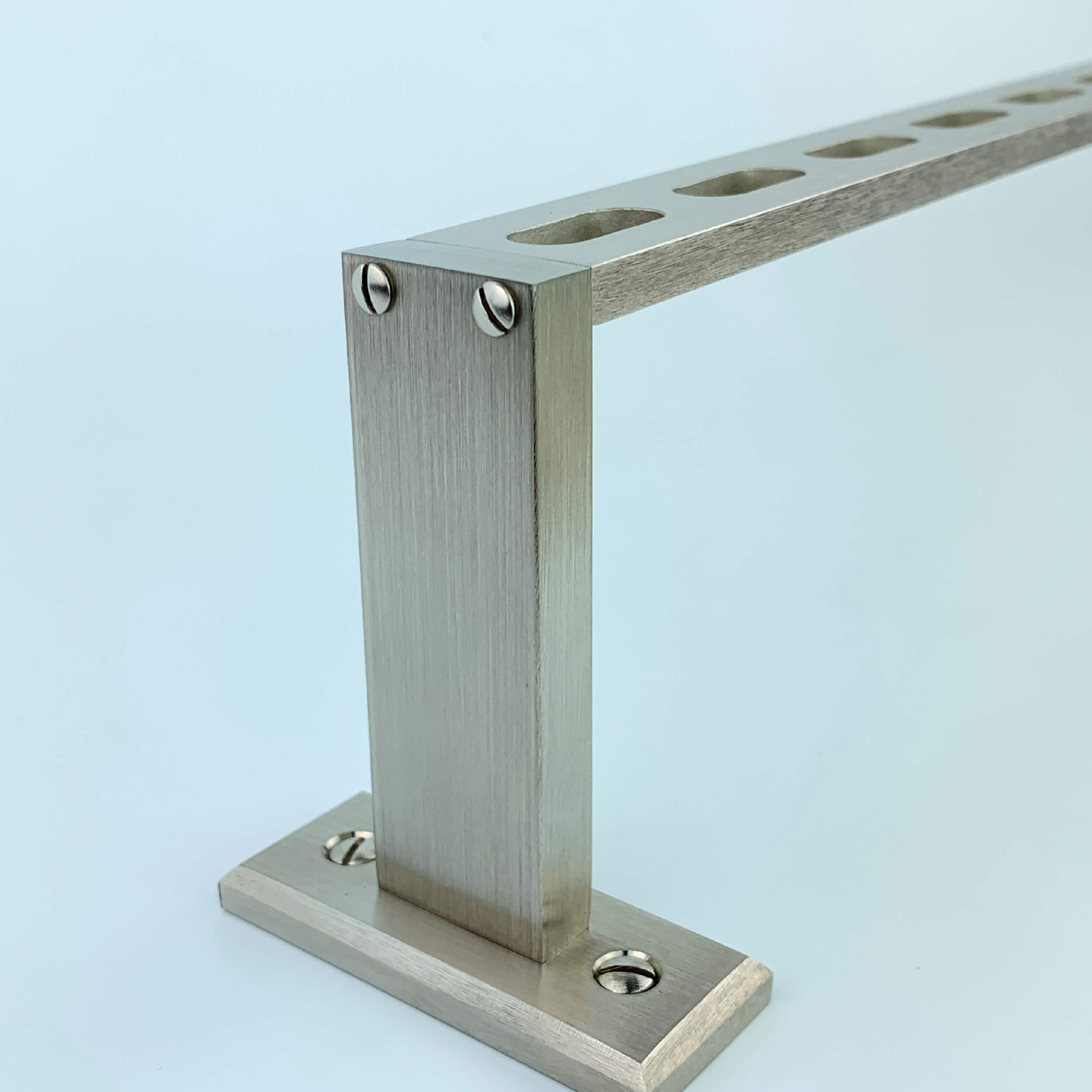 Daci Towel Rack_4-08